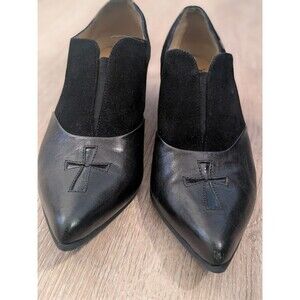 Great condition!  JOHN FLUEVOG Black Hayley - Size 9- Women’s Shoes